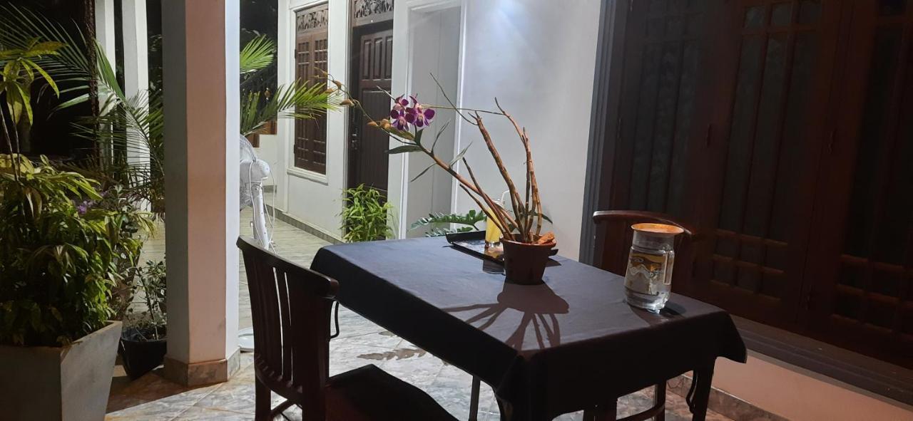 Green Edge Residences ดัมบูลลา ภายนอก รูปภาพ