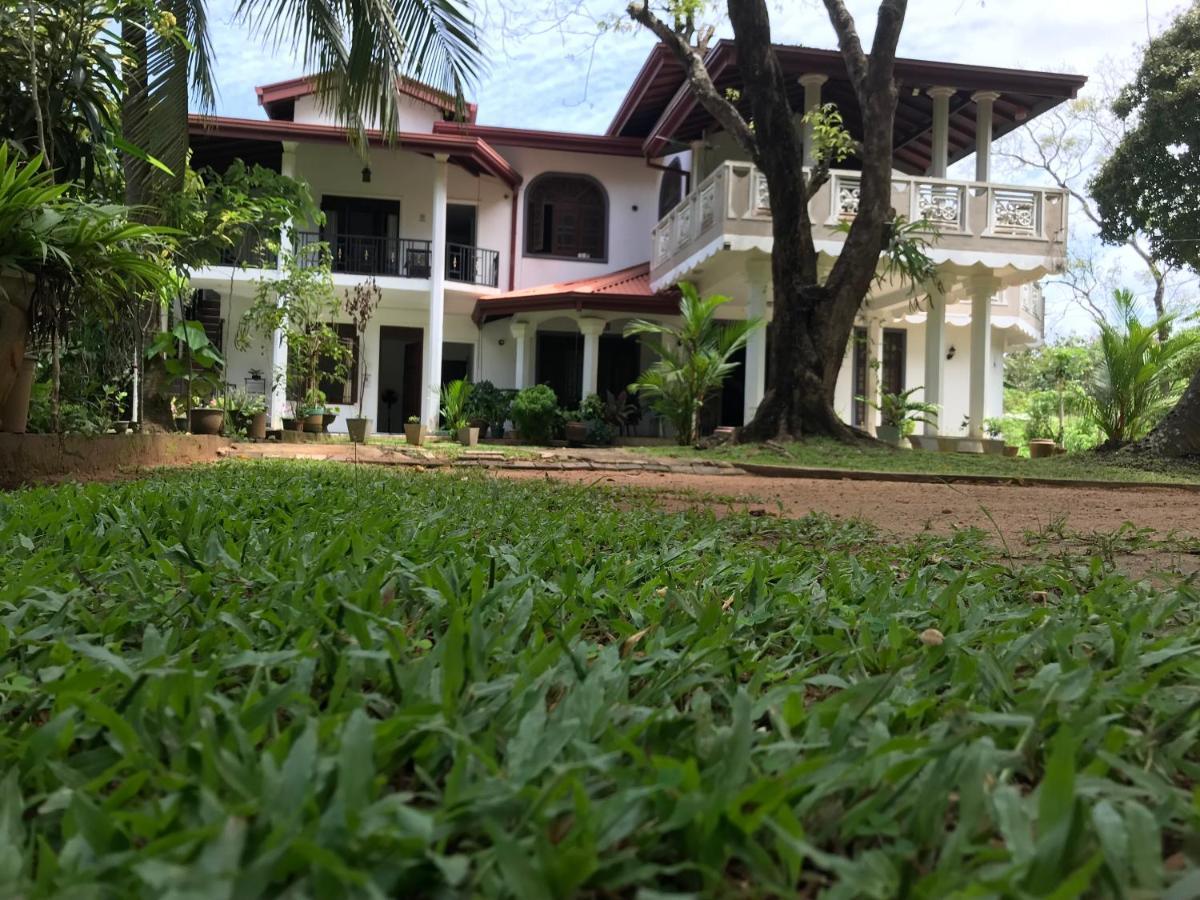Green Edge Residences ดัมบูลลา ภายนอก รูปภาพ
