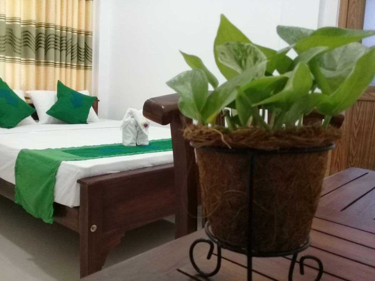 Green Edge Residences ดัมบูลลา ภายนอก รูปภาพ